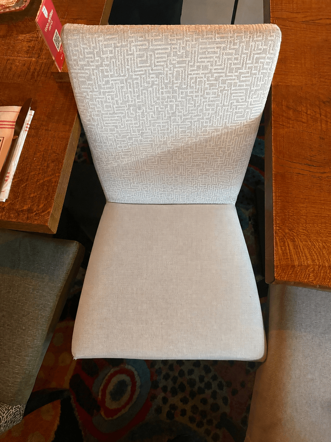 Chaise en tissu propre après injection-extraction JB Service
