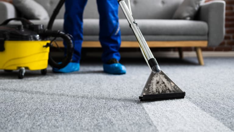 Nettoyage tapis injection-extraction à Lyon