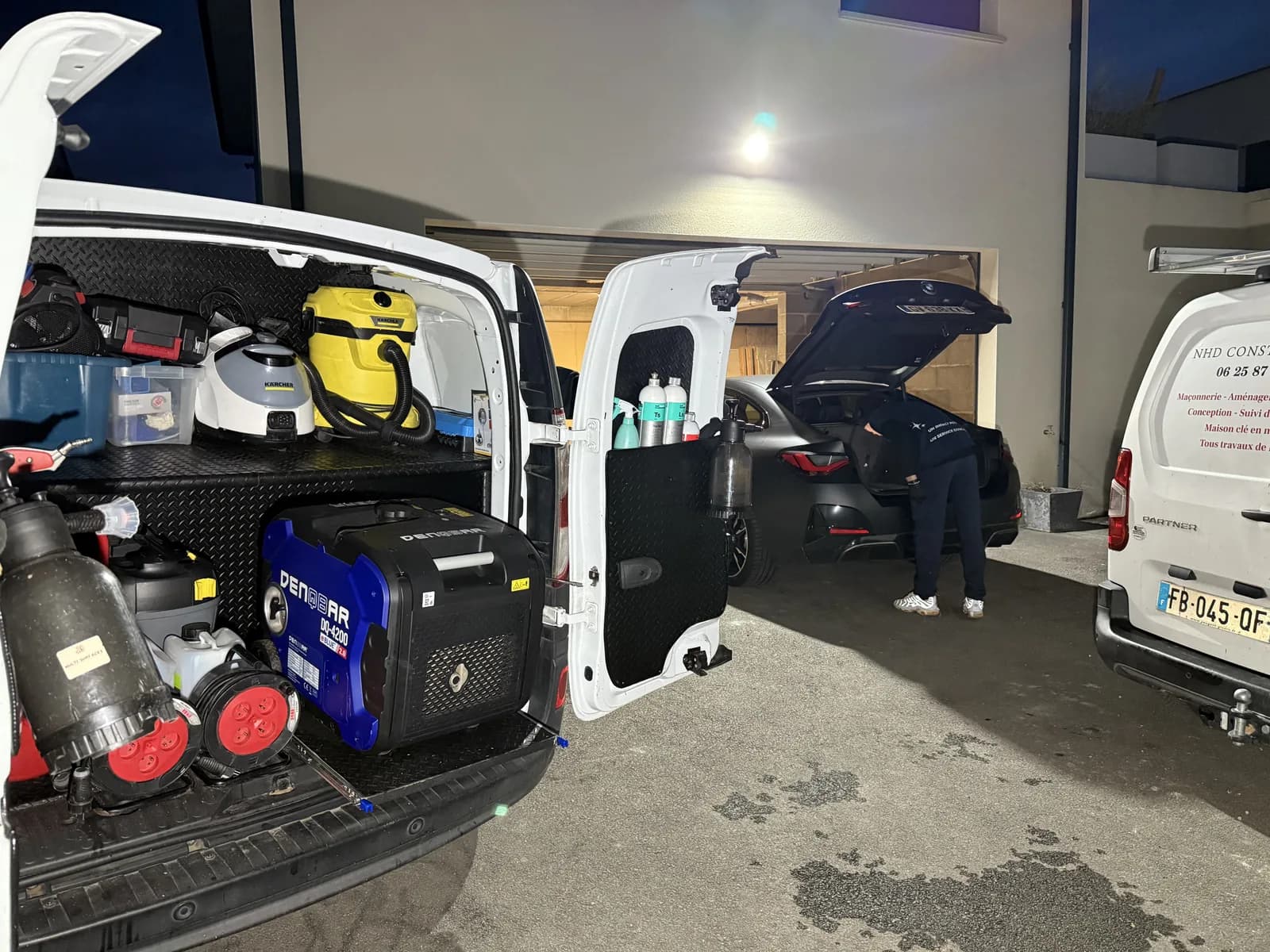 Equipement professionnel de lavage auto sans eau JB Service pour nettoyage vehicule a domicile Lyon