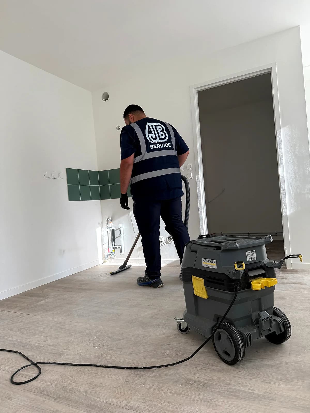 Cuisine d'appartement vide remise en état - JB Service nettoyage résidentiel et ménage à Lyon